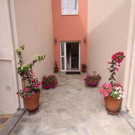 Coralli Studios Ormos Panagias Exterior foto